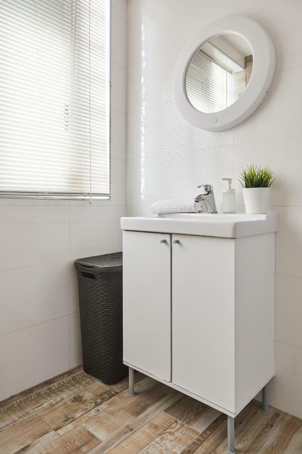 Apartamento Montornes 1 Apartment กัสเตญองเดลาปลานา ภายนอก รูปภาพ